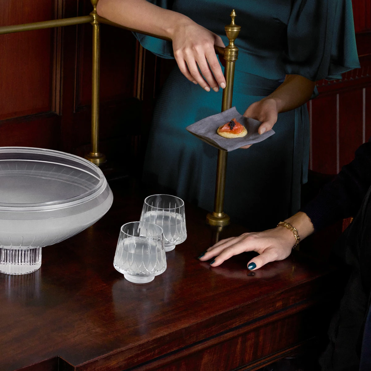 Waterford Crystal Waterford Mastercraft Lismore Arcus Punch Bowl And 6 Cup Set, Limited Edition 6 Waterford Crystal Waterford Mastercraft Lismore Arcus Punch Bowl And 6 Cup Set, Limited Edition - Image 6