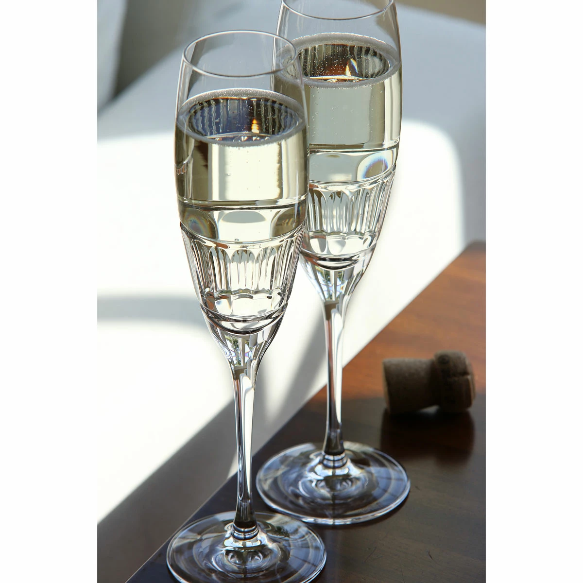 Cashs Crystal Cashs Ireland Dunloe Champagne Toasting Flutes, Pair 4 Cashs Crystal Cashs Ireland Dunloe Champagne Toasting Flutes, Pair - Image 4